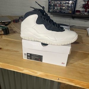 Jordan retro 10 I’m Back size 11